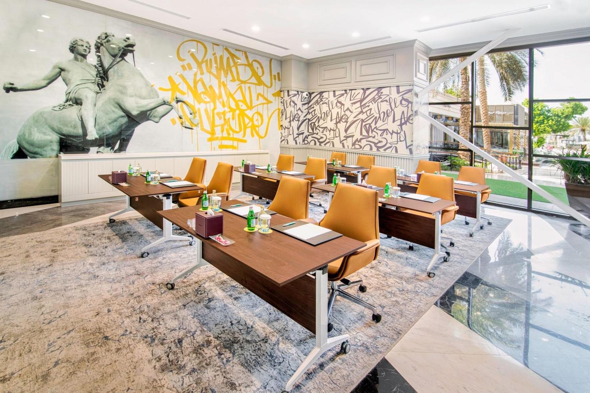 Le Meridien Abu Dhabi Exterior foto Meeting room