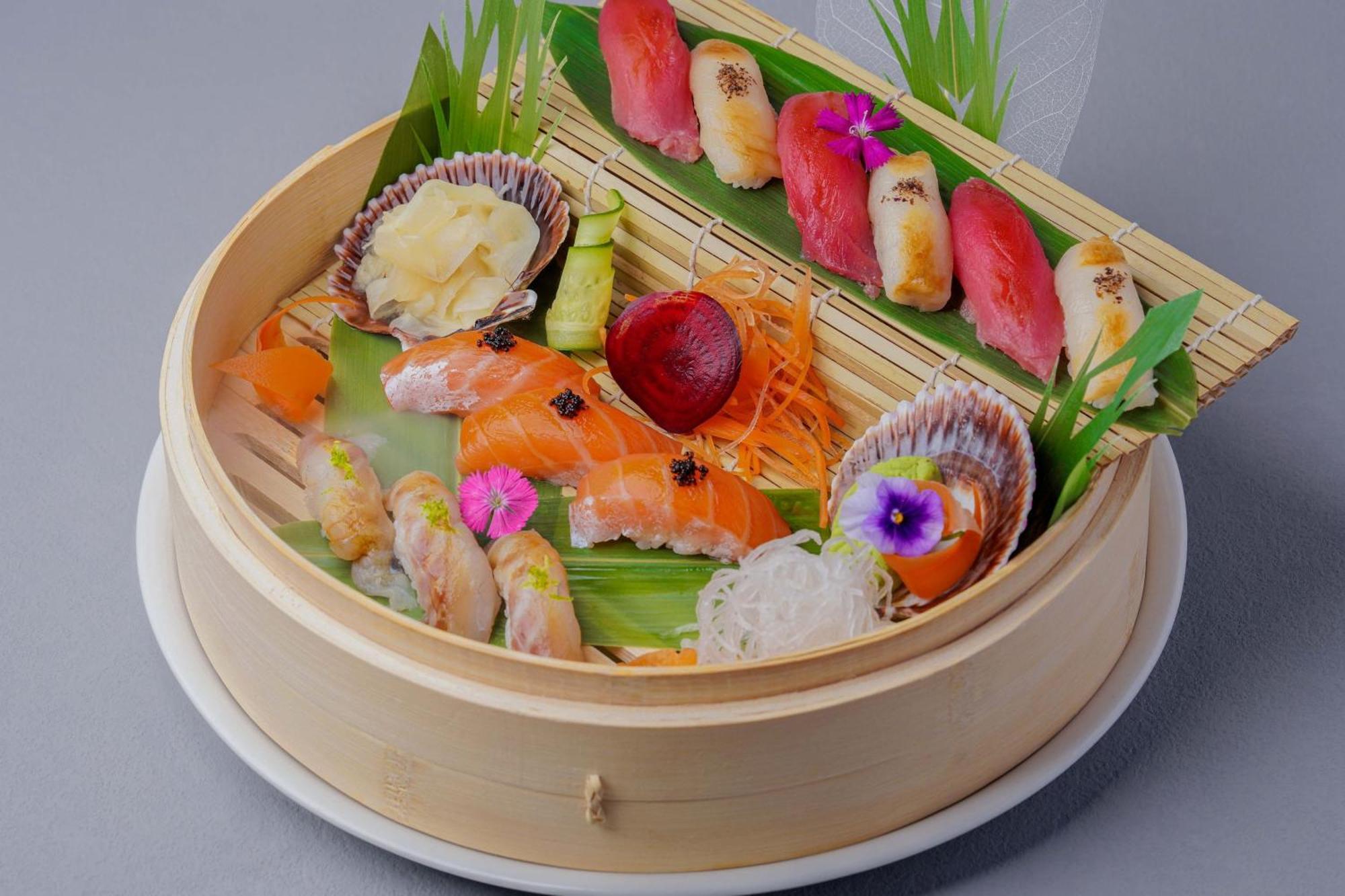 Le Meridien Abu Dhabi Exterior foto Sushi