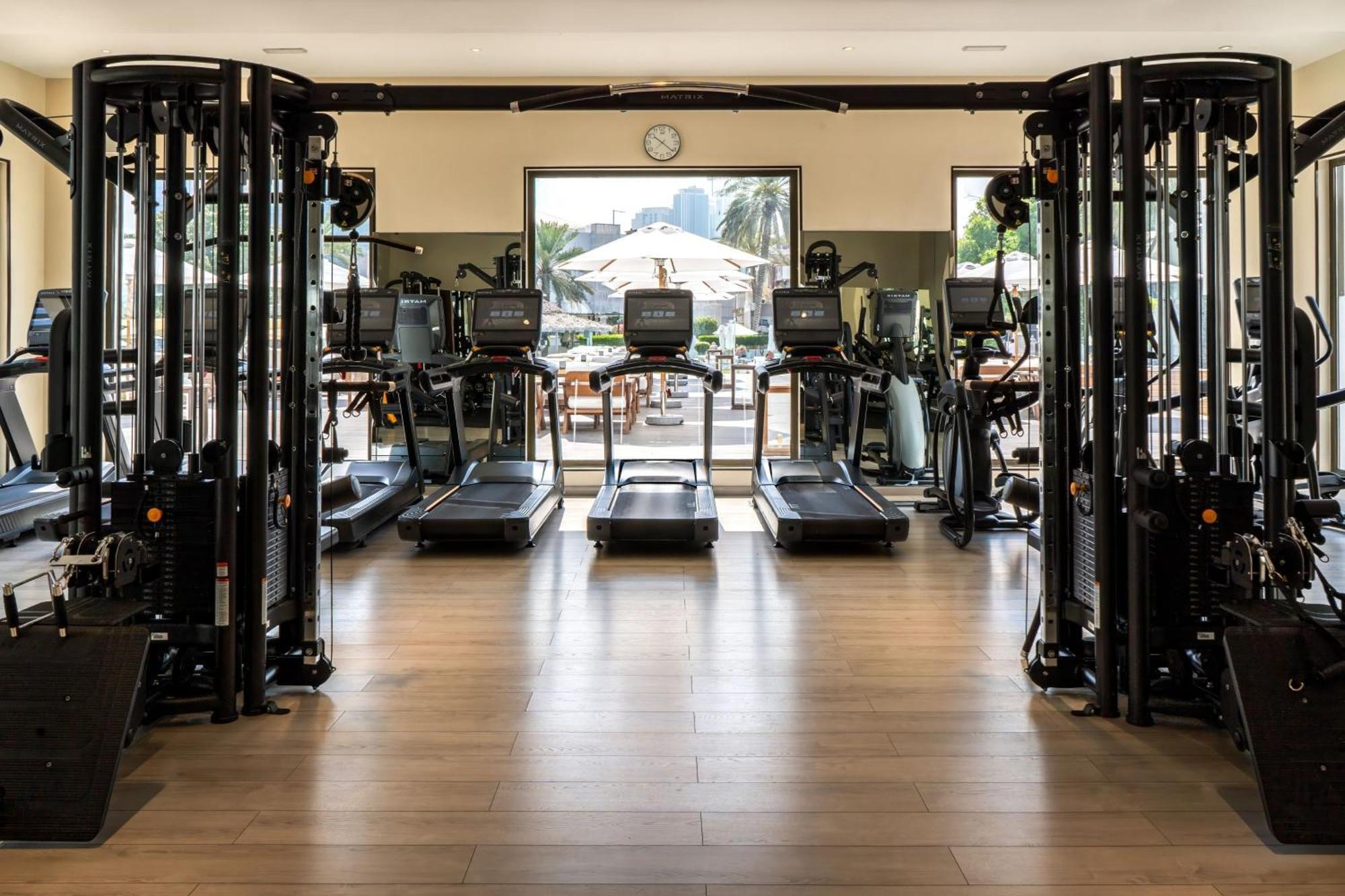 Le Meridien Abu Dhabi Exterior foto The gym at the Four Seasons Hotel, Los Angeles